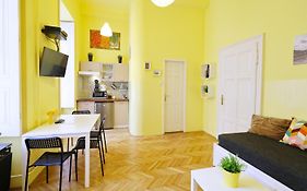 Immo1 Downtown Semmelweis Street